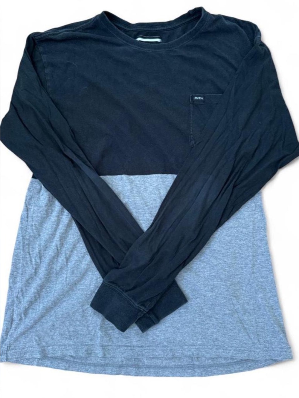 RVCA 100% cotton long sleeve